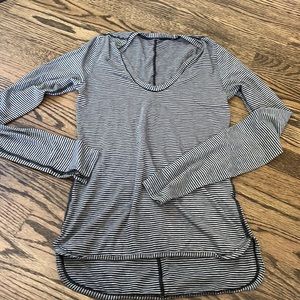 Lululemon gray striped lightweight long sleeve tshirt